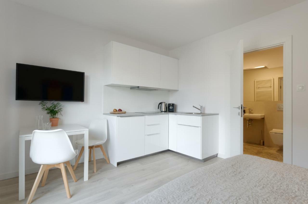 Apple Green Apartments Poznan Ngoại thất bức ảnh