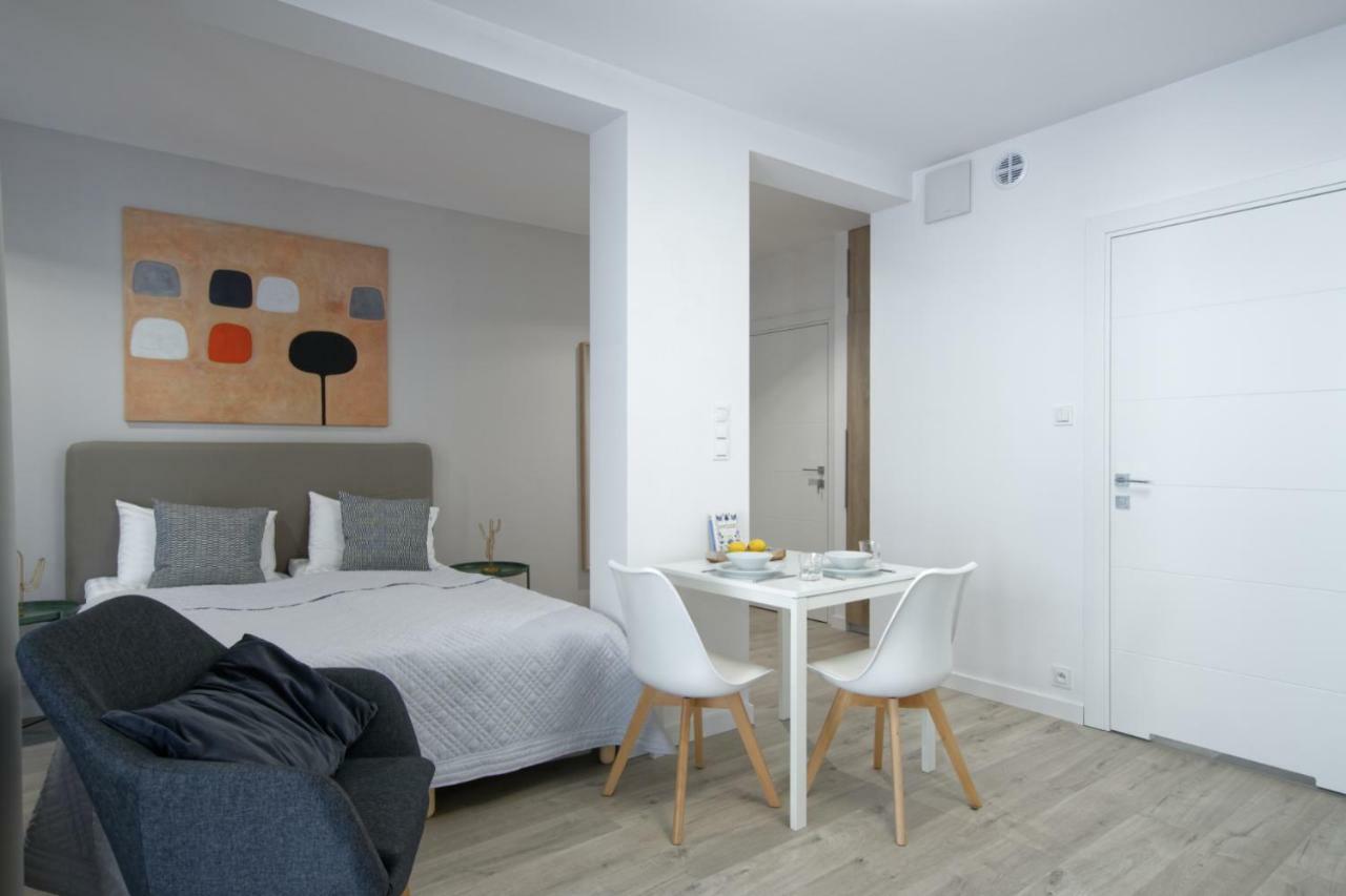 Apple Green Apartments Poznan Ngoại thất bức ảnh